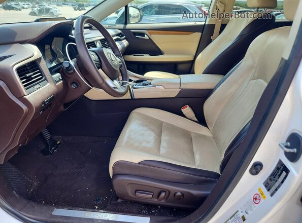 2T2ZZMCA9HC046724 2017 LEXUS RX Белый Вид салона спереди
