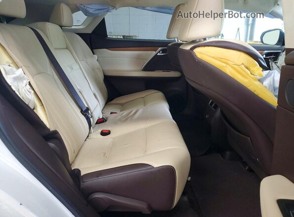 2T2ZZMCAXJC112123 2018 LEXUS RX White Vista interior trasera