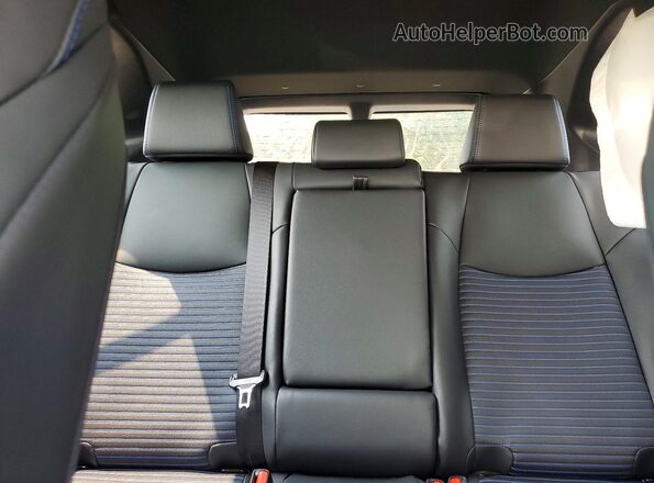 2T35WRFV8SW272614 2025 TOYOTA RAV4 Серебряный Вид задних сидений