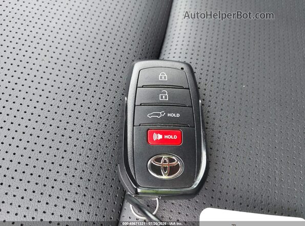 2T36CRAV0TC000923 2026 TOYOTA RAV4 White წინა პანელის ხედი