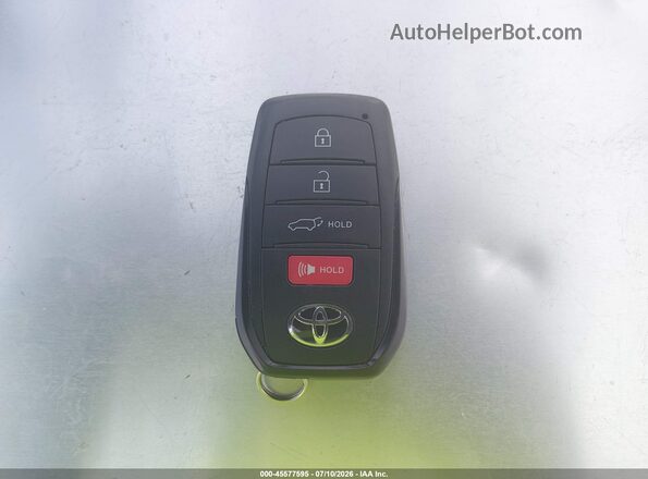 2T36CRAV3TC001015 2026 TOYOTA RAV4 White Vista del salpicadero