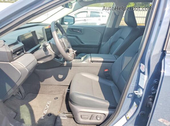 2T36CRAV3TC005002 2026 TOYOTA RAV4 Blue Вид салону спереду