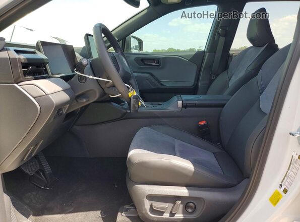 2T36CRAV3TW008710 2026 TOYOTA RAV4 Белый Вид салона спереди