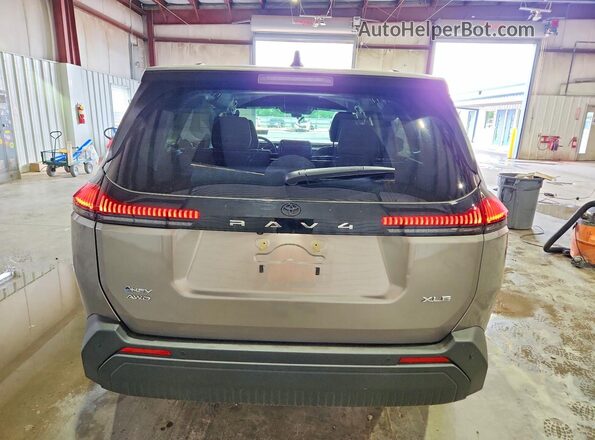 2T36CRAV5TC009620 2026 TOYOTA RAV4 Gray Vista trasera