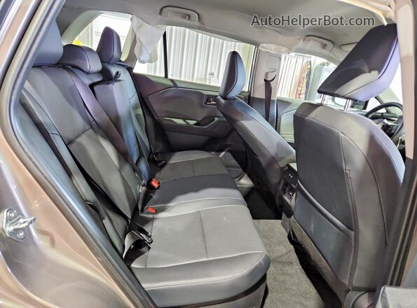 2T36CRAV5TC009620 2026 TOYOTA RAV4 Gray Vista interior trasera