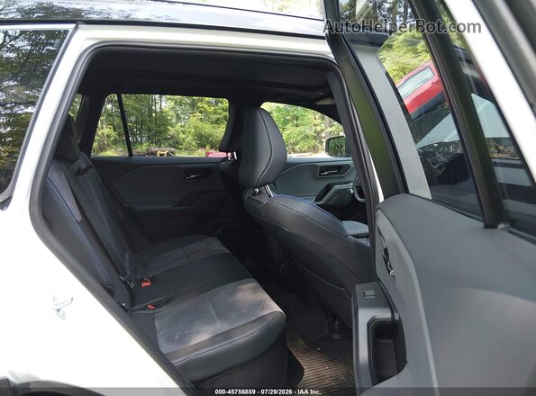 2T36CRAV7TW037787 2026 TOYOTA RAV4 White Widok naklejki z numerem VIN