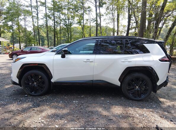 2T36CRAV7TW037787 2026 TOYOTA RAV4 White Widok wnętrza 360 stopni