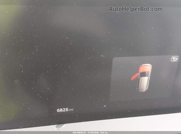 2T36CRAV8TW009092 2026 TOYOTA RAV4 White Vista de los asientos traseros