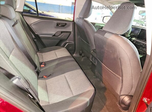 2T36CRAV8TW011053 2026 TOYOTA RAV4 Red Вид задньої частини салону