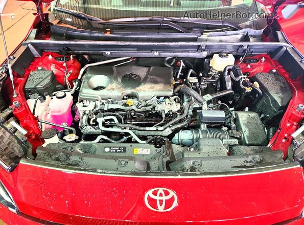 2T36CRAV8TW011053 2026 TOYOTA RAV4 Red Вид підкапотного простору