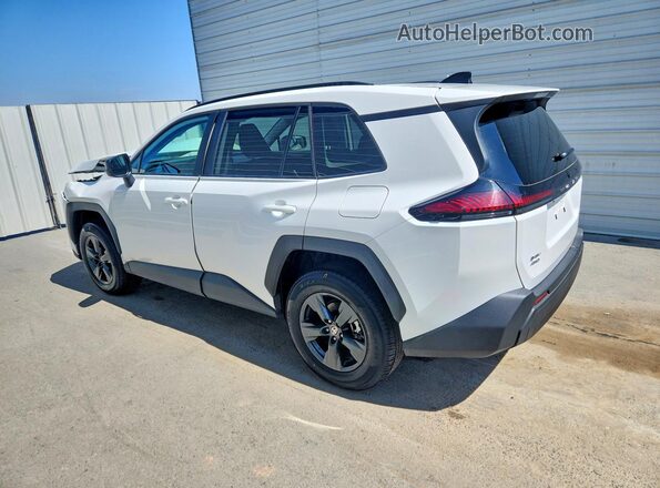 2T36CRAV9TC008437 2026 TOYOTA RAV4 White Rear left