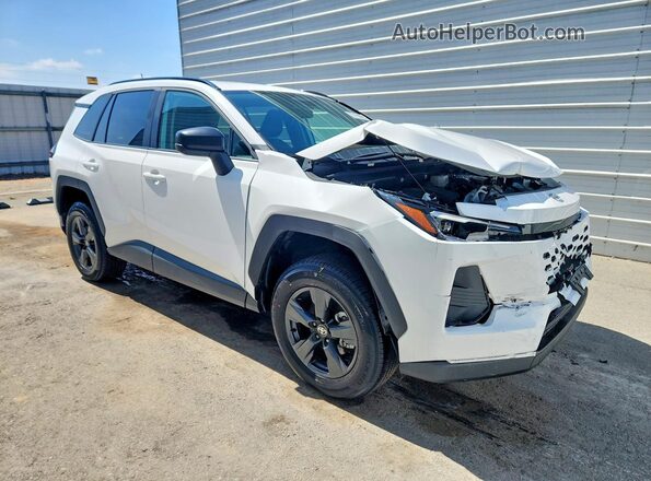 2T36CRAV9TC008437 2026 TOYOTA RAV4 White Front right