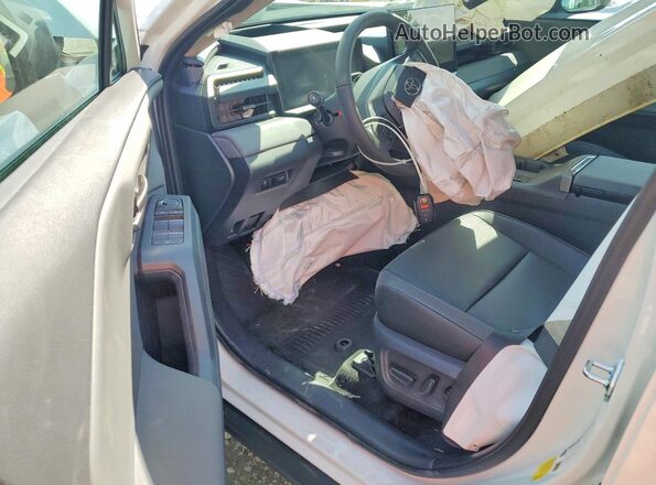 2T36CRAV9TW010302 2026 TOYOTA RAV4 White წინა პანელის ხედი
