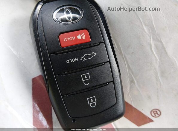 2T36DRBV6TC003093 2026 TOYOTA RAV4 White Dashboard view