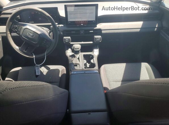 2T36DRBV8TW015048 2026 TOYOTA RAV4 Белый Вид панели приборов