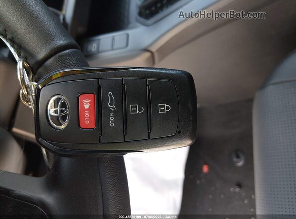 2T36DRBV9TC000589 2026 TOYOTA RAV4 White Vista del salpicadero