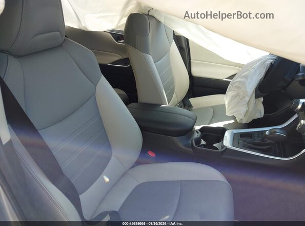 2T3A1RFV0KW082108 2019 TOYOTA RAV4 Серый Вид салона спереди