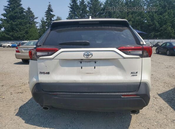 2T3A1RFV0MW153794 2021 TOYOTA RAV4 White უკანა ხედი