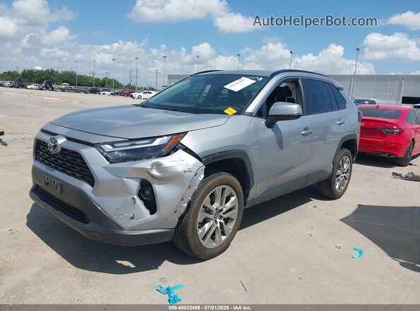 2T3A1RFV0NC292598 2022 TOYOTA RAV4 Silver Առջևի ձախ երեք քառորդ տեսարան