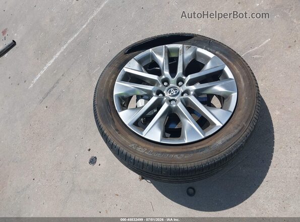 2T3A1RFV0NC292598 2022 TOYOTA RAV4 Silver Սարքավորումների վահանակի տեսք