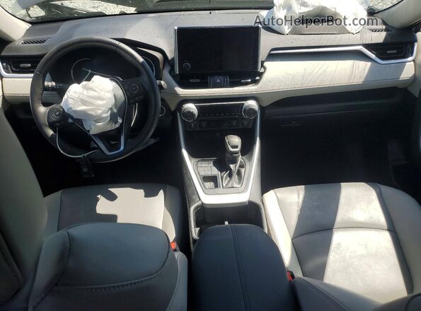 2T3A1RFV0RC428461 2024 TOYOTA RAV4 Gray Dashboard view