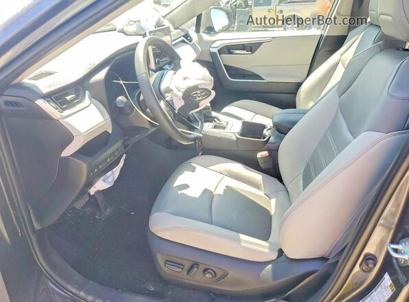 2T3A1RFV0RC428461 2024 TOYOTA RAV4 Gray Front interior view