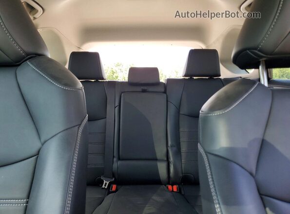 2T3A1RFV0RW439734 2024 TOYOTA RAV4 Blue Widok tylnych siedzeń