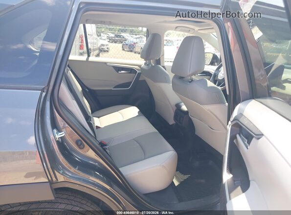 2T3A1RFV0SW569549 2025 TOYOTA RAV4 Gray VIN კოდის სტიკერის ხედი