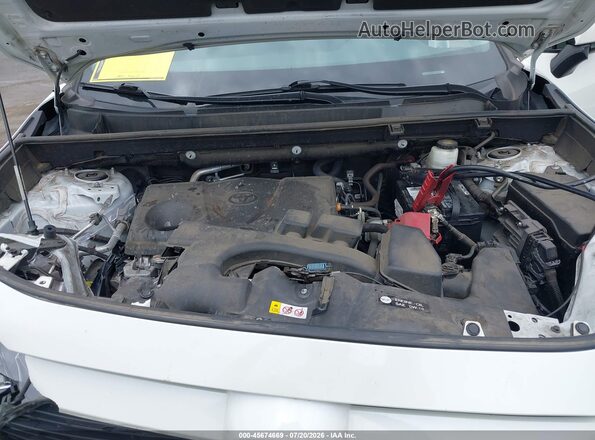 2T3A1RFV1NW304160 2022 TOYOTA RAV4 Белый Вид сзади