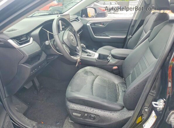 2T3A1RFV1RW429245 2024 TOYOTA RAV4 Black Widok wnętrza z przodu