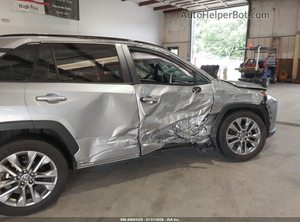 2T3A1RFV3RW438769 2024 TOYOTA RAV4 Silver 