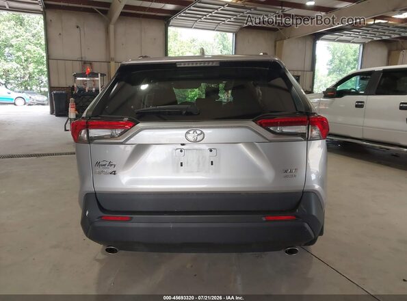 2T3A1RFV3RW438769 2024 TOYOTA RAV4 Silver 