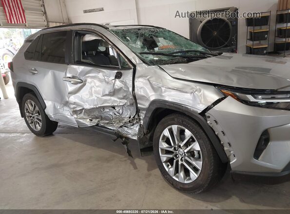 2T3A1RFV3RW438769 2024 TOYOTA RAV4 Silver 