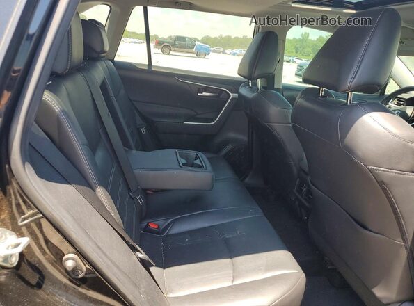 2T3A1RFV4LW128329 2020 TOYOTA RAV4 Black Widok tylnych siedzeń