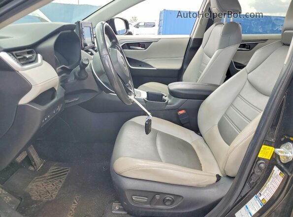 2T3A1RFV4NC270734 2022 TOYOTA RAV4 Black Widok wnętrza z przodu