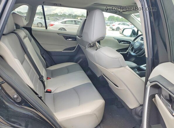 2T3A1RFV4NC270734 2022 TOYOTA RAV4 Black Widok wnętrza z tyłu