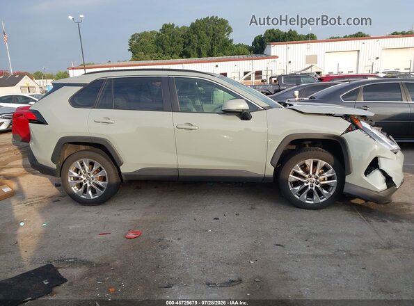 2T3A1RFV4PW387215 2023 TOYOTA RAV4 Pewter Вид задньої частини салону