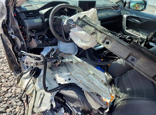 2T3A1RFV6SW616731 2025 TOYOTA RAV4 Gray Vista del salpicadero