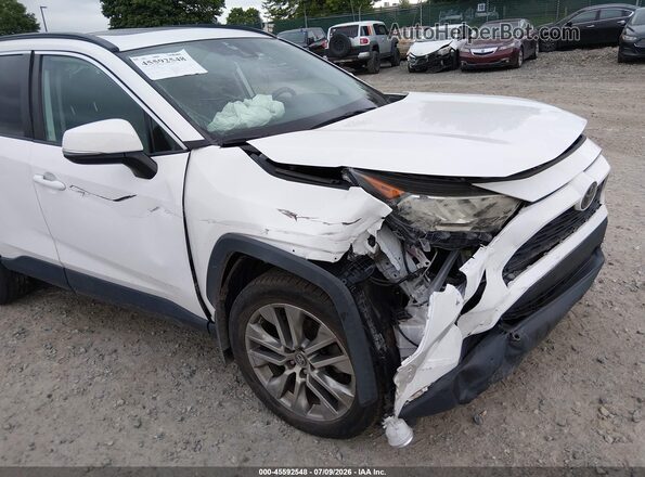 2T3A1RFV7KC060026 2019 TOYOTA RAV4 White Դիմացի տեսք