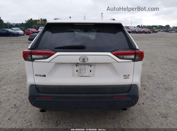 2T3A1RFV7KC060026 2019 TOYOTA RAV4 White 