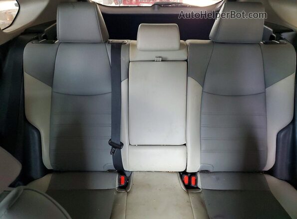 2T3A1RFV7MC175700 2021 TOYOTA RAV4 Silver Widok tylnych siedzeń