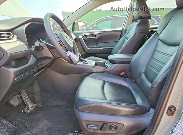 2T3A1RFV7PW394787 2023 TOYOTA RAV4 Gray Vista interior delantera