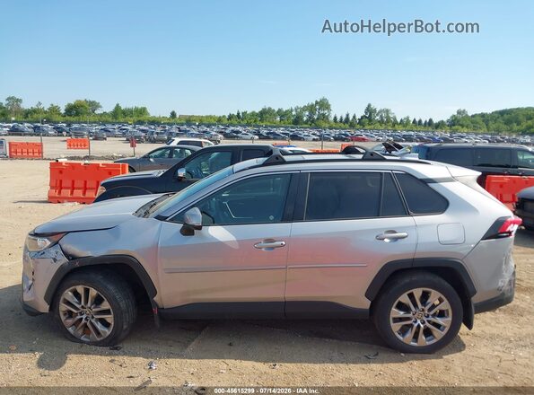 2T3A1RFV8MC173681 2021 TOYOTA RAV4 Серебряный 