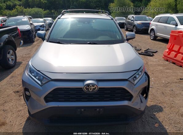 2T3A1RFV8MC173681 2021 TOYOTA RAV4 Серебряный Вид задней части салона