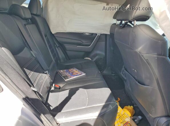 2T3A1RFVXKW071424 2019 TOYOTA RAV4 Silver Rear seats view