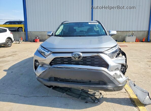 2T3A1RFVXRW478704 2024 TOYOTA RAV4 Silver Front view
