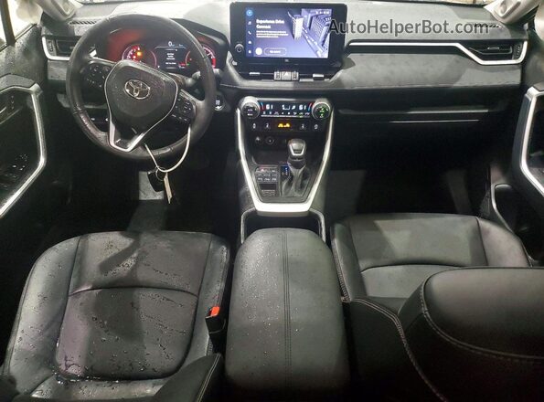 2T3A1RFVXRW478704 2024 TOYOTA RAV4 Silver Dashboard view
