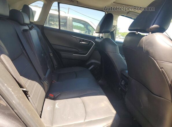 2T3B6RFV0RW049108 2024 TOYOTA RAV4 Gray Vista de los asientos traseros