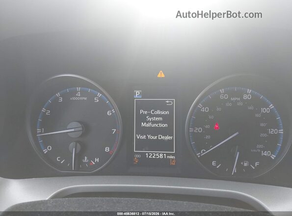 2T3BFREV0JW757655 2018 TOYOTA RAV4 Черный Вид задних сидений