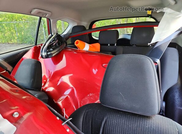 2T3BFREV1GW472634 2016 TOYOTA RAV4 Red Вид задніх сидінь